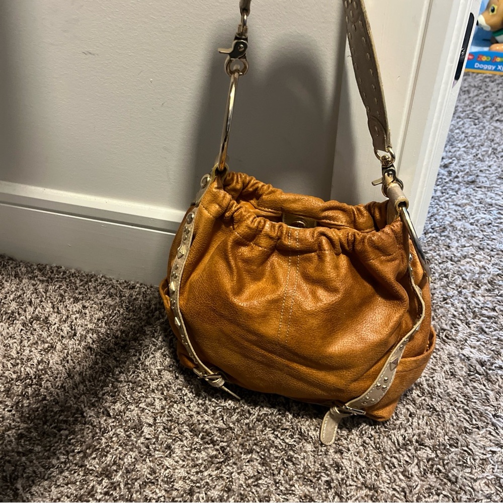 Kathy Van Zeeland Women's Handbag Tan and Gold Chain Bling Design